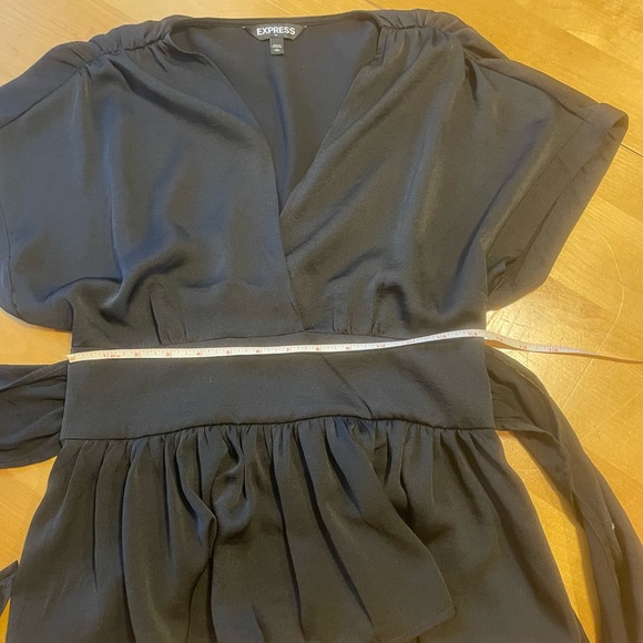 Express Black Tie Waist V-Neck Blouse Size XS - Picture 8 of 10